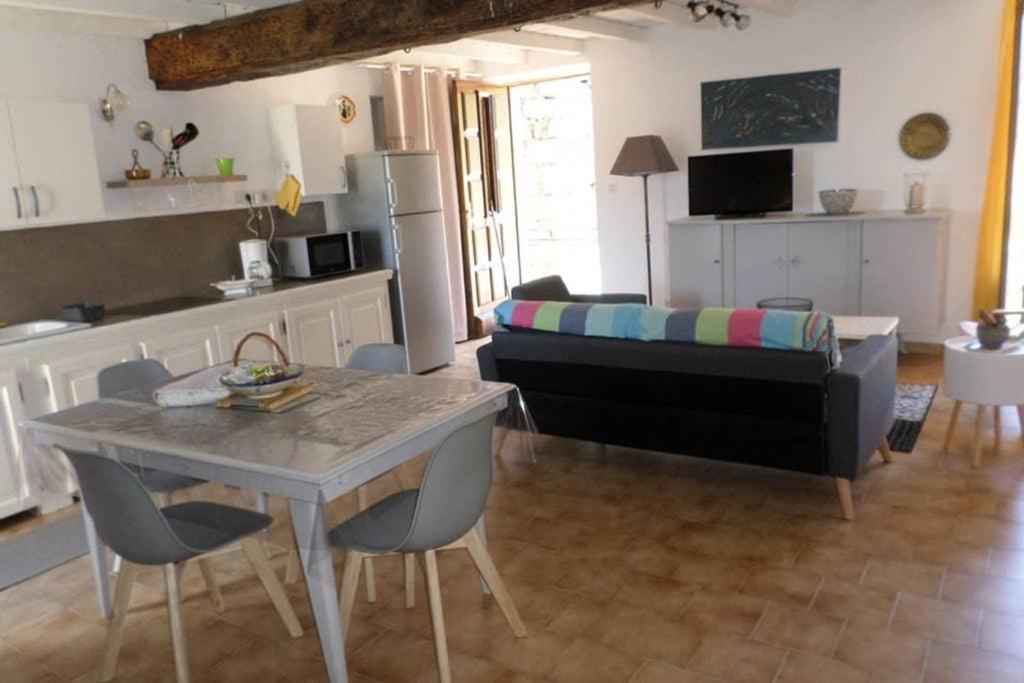 Appartement De Charme Entre Mer Et Montagne Sollacaro Esterno foto